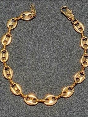 Bracelet 14 K gold electroplated will not tarnish 7 inches new